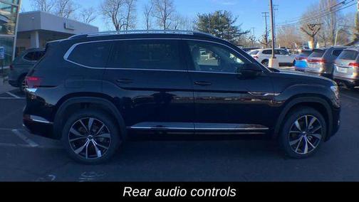 2025 Volkswagen Atlas 2.0T SEL Premium R-Line