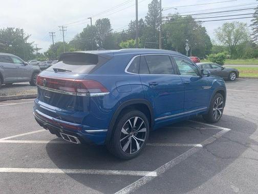 2025 Volkswagen Atlas Cross Sport 2.0T SEL Premium R-Line