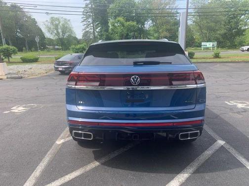 2025 Volkswagen Atlas Cross Sport 2.0T SEL Premium R-Line