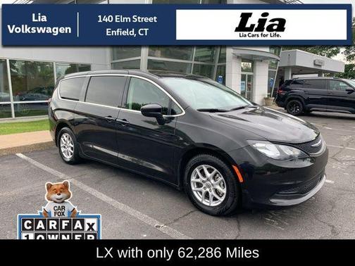 2022 Chrysler Voyager LX