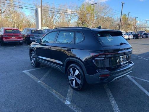 2025 Volkswagen Taos 1.5T S