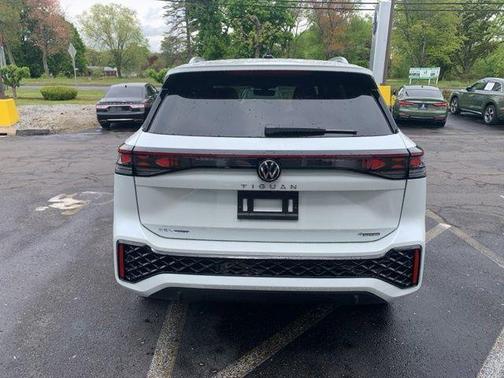 White 2026 Volkswagen Tiguan 2.0T SEL R-Line Turbo