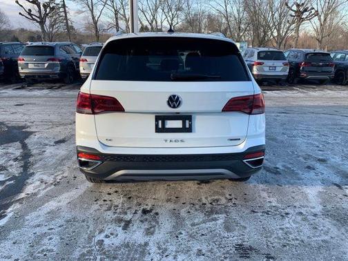 2023 Volkswagen Taos 1.5T SE