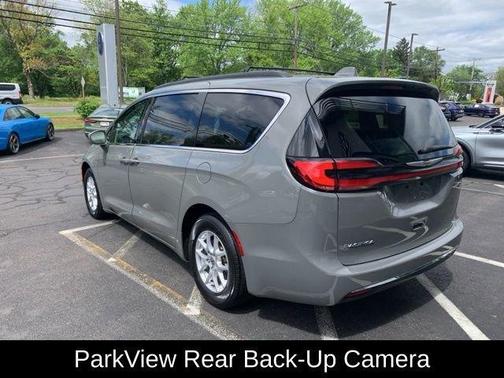 2022 Chrysler Pacifica Touring-L