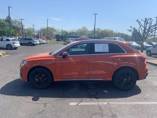 2024 Audi Q3 45 S line Premium