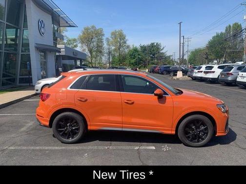 2024 Audi Q3 45 S line Premium