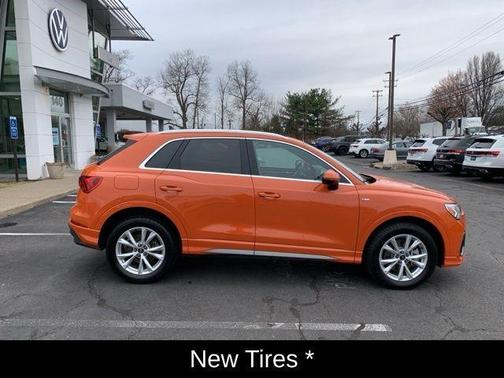 2024 Audi Q3 45 S line Premium