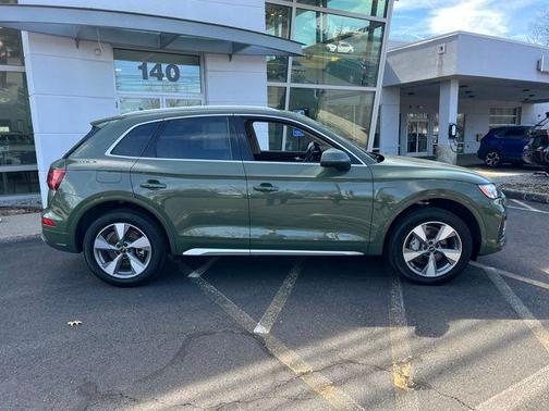 2023 Audi Q5 40 Premium