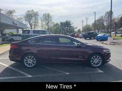 2018 Ford Fusion Energi SE Luxury