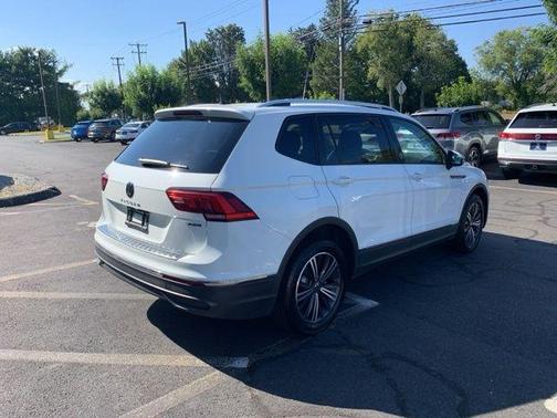 2024 Volkswagen Tiguan 2.0T Wolfsburg Edition