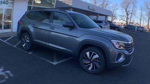 2025 Volkswagen Atlas 2.0T SE