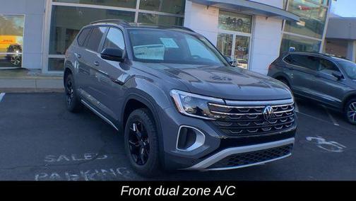2025 Volkswagen Atlas 2.0T Peak Edition