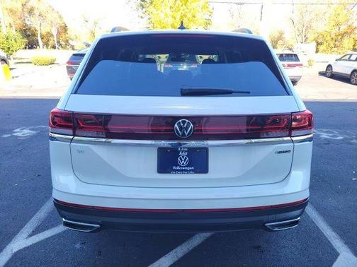 2026 Volkswagen Atlas 2.0T SE