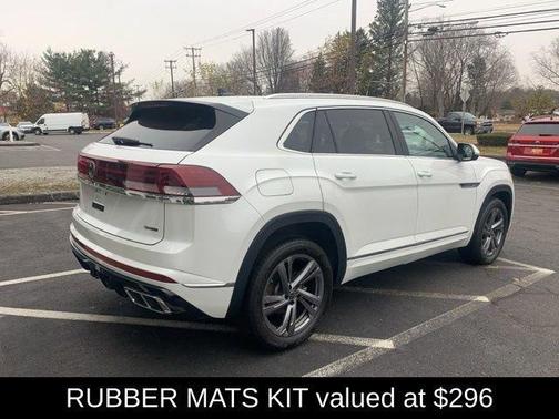 2024 Volkswagen Atlas Cross Sport 2.0T SEL R-Line