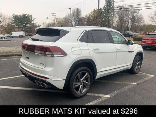 2024 Volkswagen Atlas Cross Sport 2.0T SEL R-Line