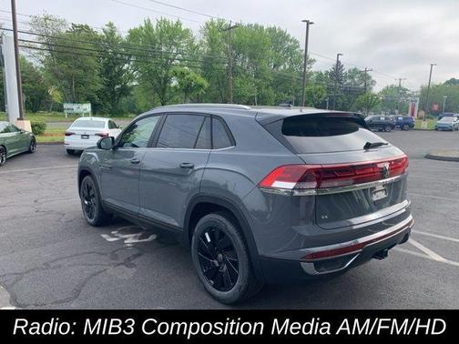 2025 Volkswagen Atlas Cross Sport 2.0T SE w/Technology