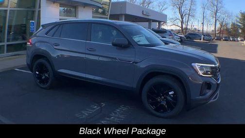 2025 Volkswagen Atlas Cross Sport 2.0T SE w/Technology