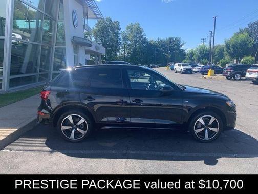 2023 Audi Q5 45 S line Prestige