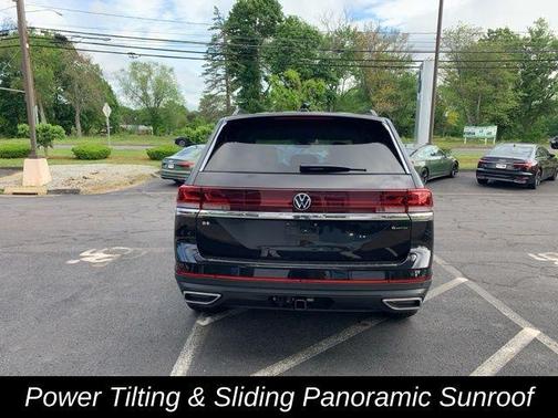 2025 Volkswagen Atlas 2.0T SE