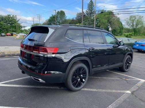 2025 Volkswagen Atlas 2.0T SE