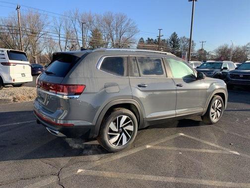 2025 Volkswagen Atlas 2.0T SEL