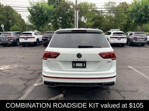 2022 Volkswagen Tiguan 2.0T SE R-Line Black