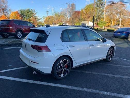 2025 Volkswagen Golf GTI 2.0T SE