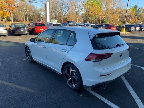 2025 Volkswagen Golf GTI 2.0T SE