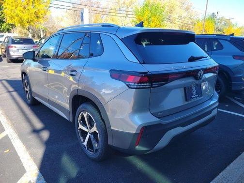 2025 Volkswagen Tiguan 2.0T SE