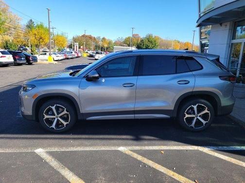 2025 Volkswagen Tiguan 2.0T SE