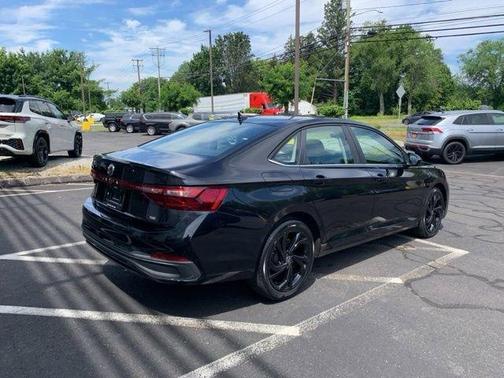 2025 Volkswagen Jetta 1.5T SE