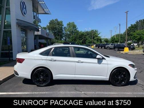 2025 Volkswagen Jetta 1.5T SE