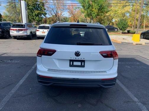 2024 Volkswagen Tiguan 2.0T Wolfsburg Edition