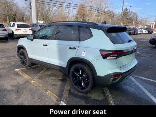 Monument Gray W/Deep Black Roof 2026 Volkswagen Taos 1.5T SE Black