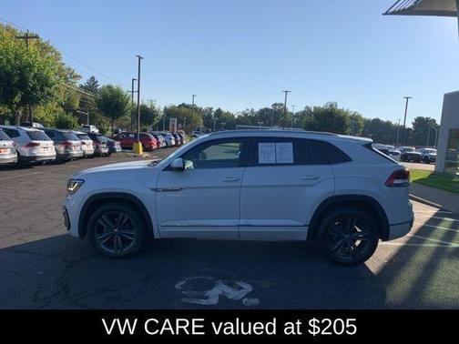 2021 Volkswagen Atlas Cross Sport 3.6L V6 SE w/Technology R-Line