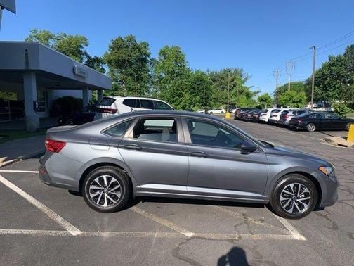 Platinum Gray Metallic 2024 Volkswagen Jetta 1.5T S