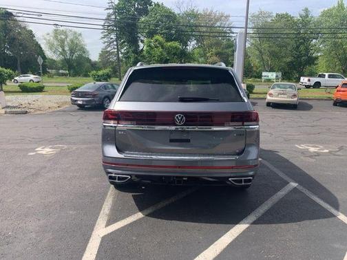 2025 Volkswagen Atlas 2.0T SEL Premium R-Line