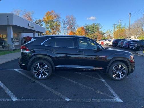 2026 Volkswagen Atlas Cross Sport 2.0T SEL Premium R-Line