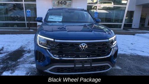 2025 Volkswagen Atlas Cross Sport 2.0T SE w/Technology