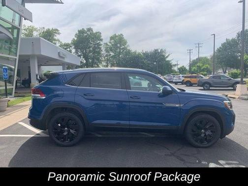 2025 Volkswagen Atlas Cross Sport 2.0T SE w/Technology