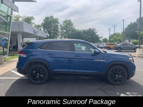 2025 Volkswagen Atlas Cross Sport 2.0T SE w/Technology