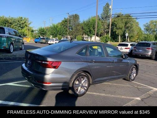 2021 Volkswagen Jetta 1.4T R-Line