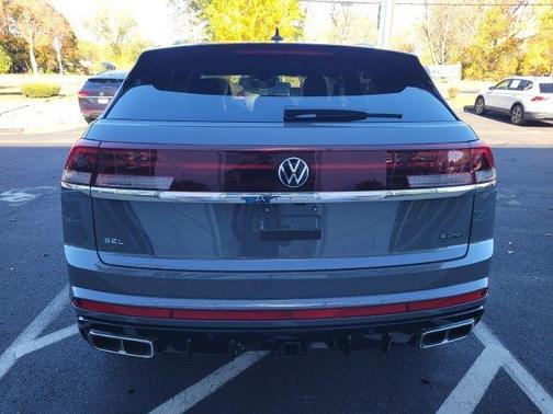 2026 Volkswagen Atlas Cross Sport 2.0T SEL Premium R-Line