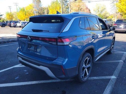 2025 Volkswagen Tiguan 2.0T SE