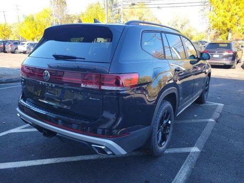 2026 Volkswagen Atlas 2.0T Peak Edition