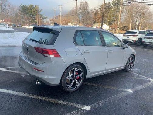 2026 Volkswagen Golf GTI SE