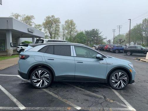 2025 Volkswagen ID.4 Pro S Plus