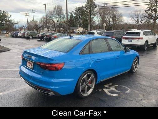 2022 Audi A4 45 S line Prestige