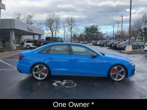 2022 Audi A4 45 S line Prestige