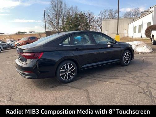 Deep Black Pearl Effect 2026 Volkswagen Jetta 1.5T SE